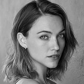 Violett Beane